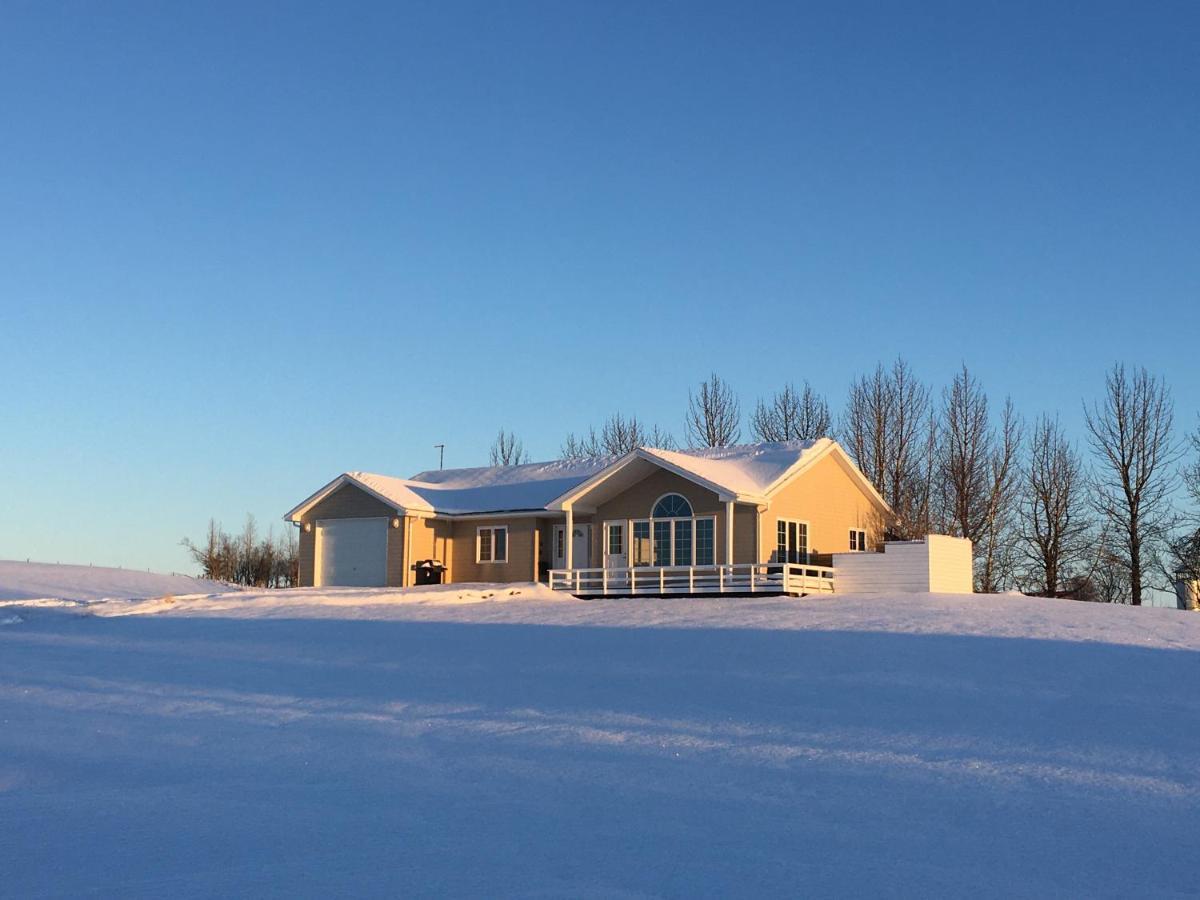 Iceland Inn Lodge, Entire Place With Hot Tub. เซลฟอส ภายนอก รูปภาพ